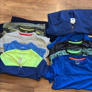 Boys short sleeve lot size M